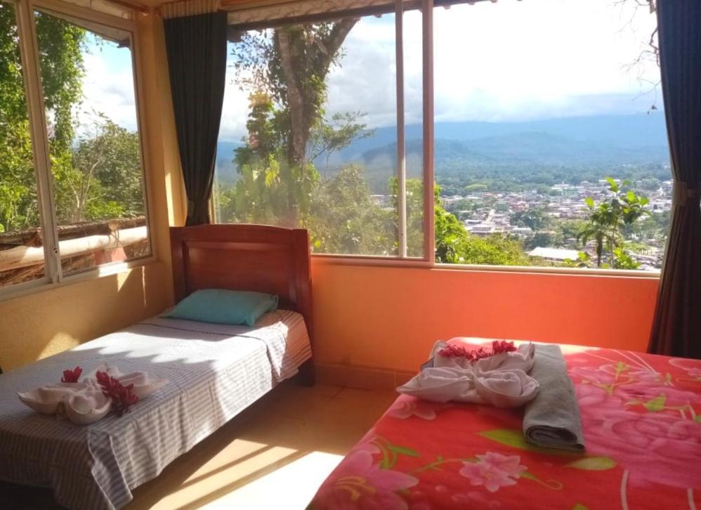 Hostal Tena Naui Exterior photo