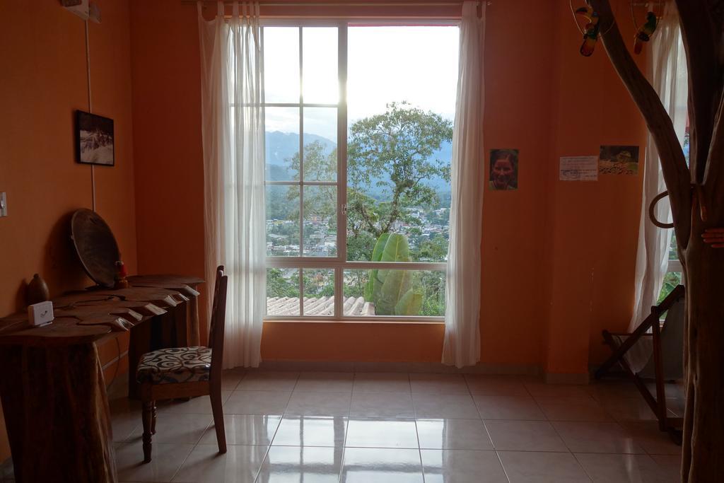 Hostal Tena Naui Exterior photo