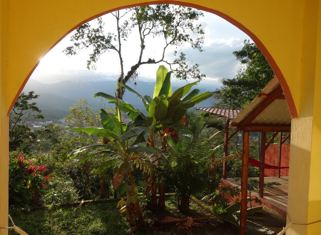 Hostal Tena Naui Exterior photo